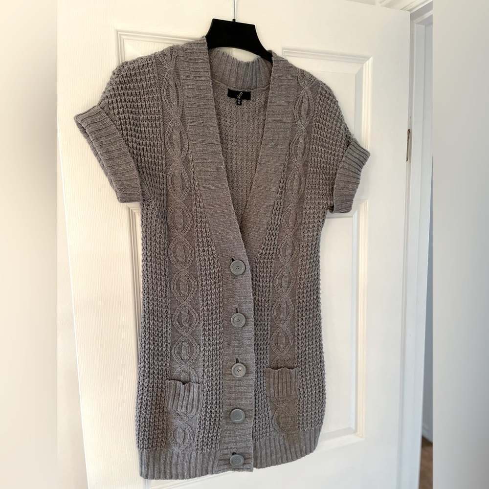 G21 EUC cable-knit button closure cardigan short-sleeve